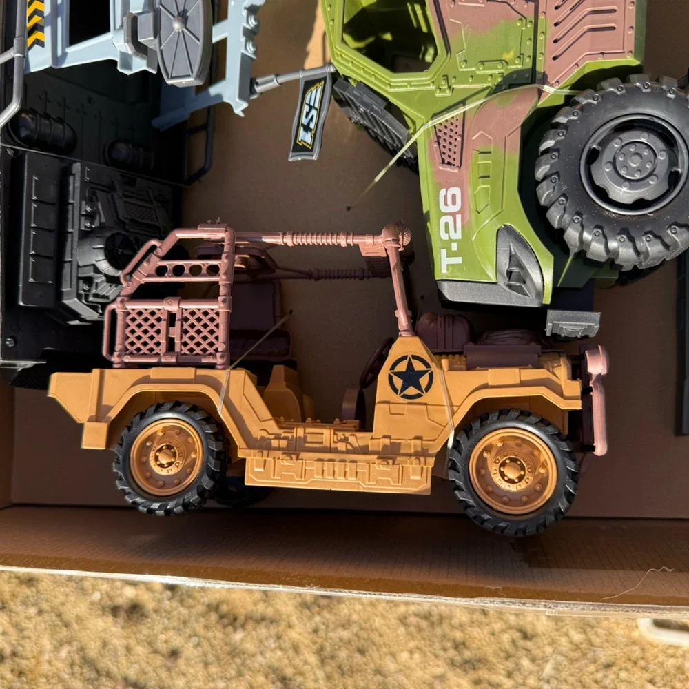 True Heroes Sentinel‎  1 Military Vehicle Set TOYS R US Exclusive Brand NIB